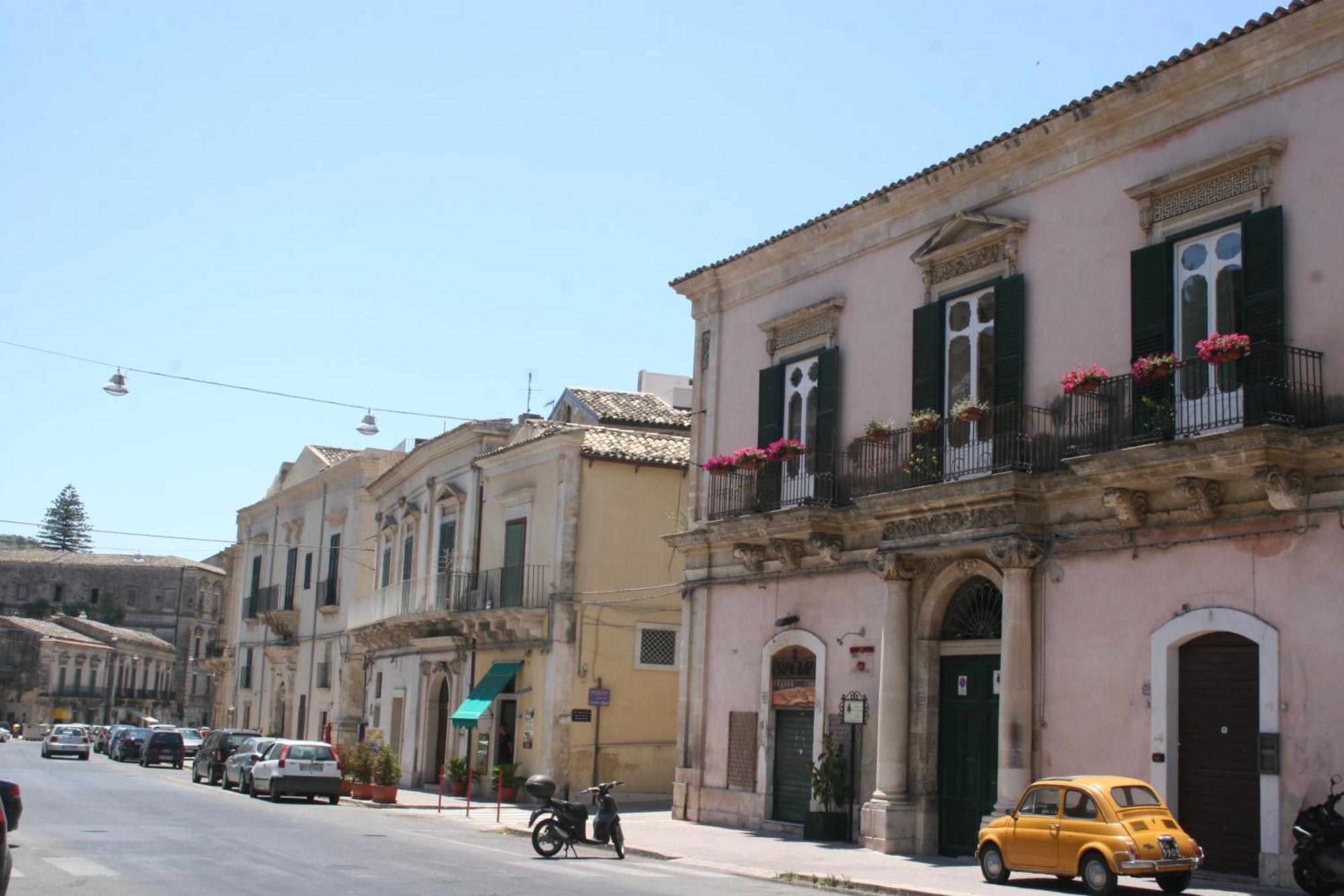 Palazzo Il Cavaliere B&B De Charme Modica Ngoại thất bức ảnh