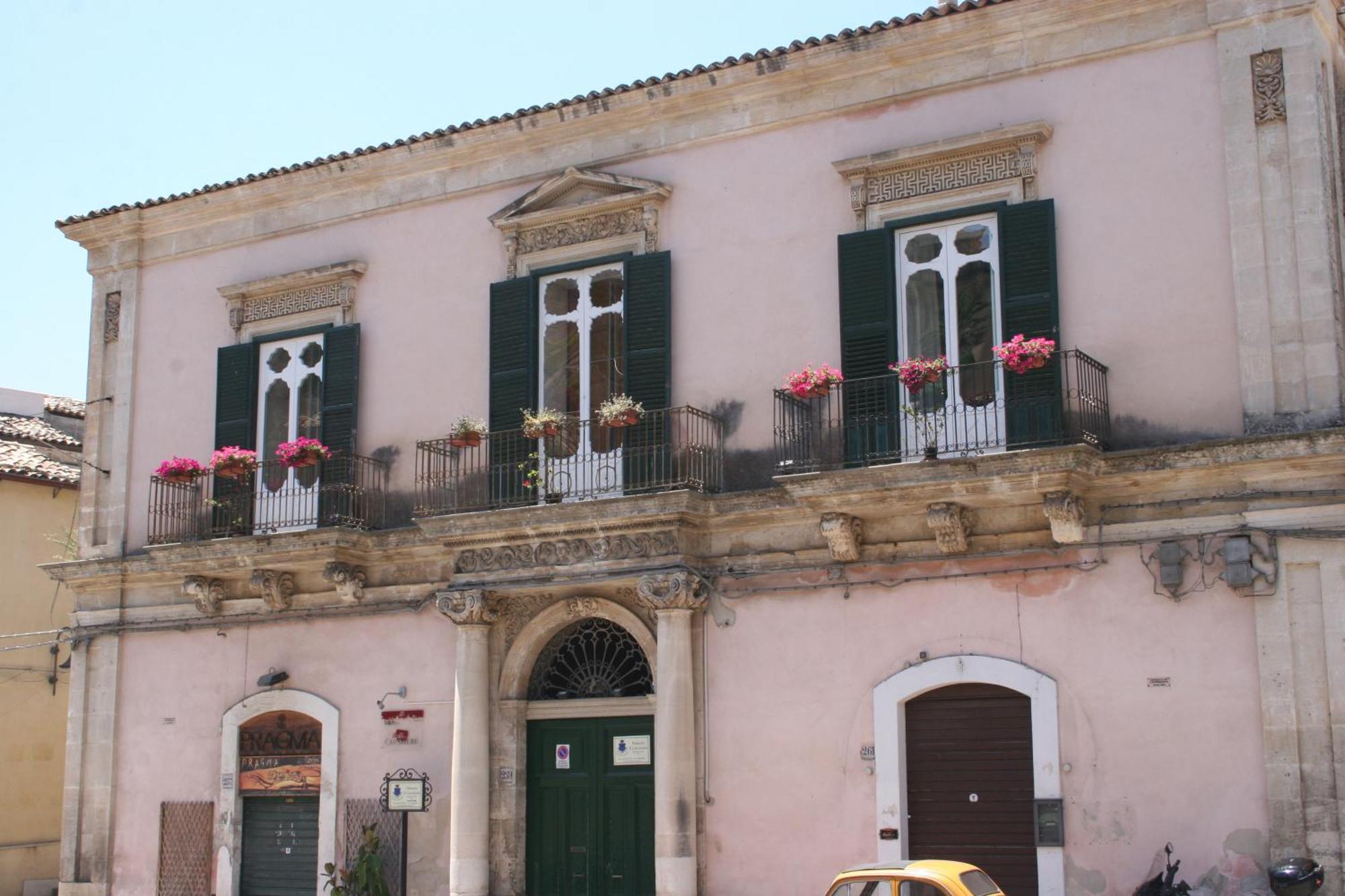 Palazzo Il Cavaliere B&B De Charme Modica Ngoại thất bức ảnh