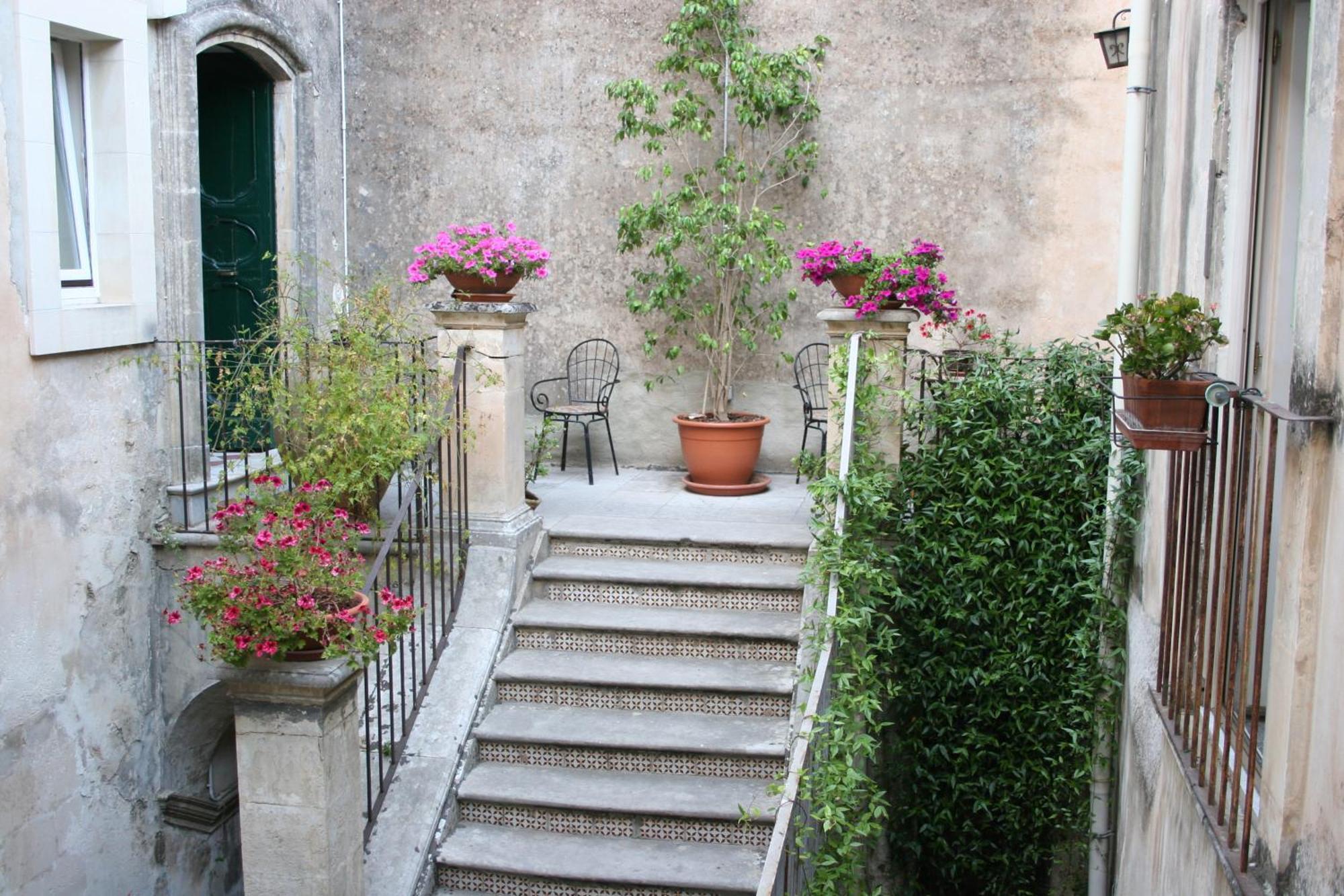 Palazzo Il Cavaliere B&B De Charme Modica Ngoại thất bức ảnh