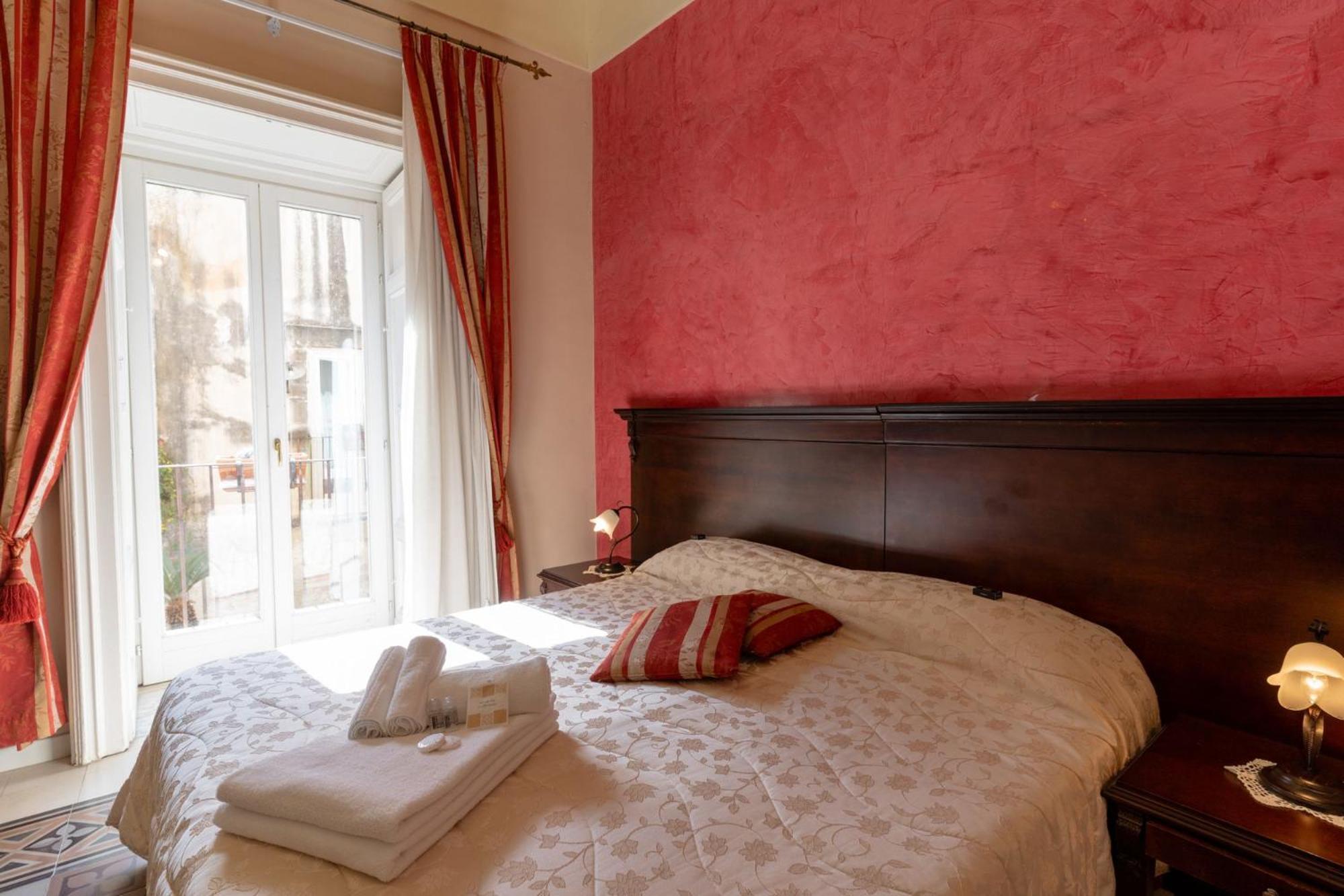 Palazzo Il Cavaliere B&B De Charme Modica Phòng bức ảnh